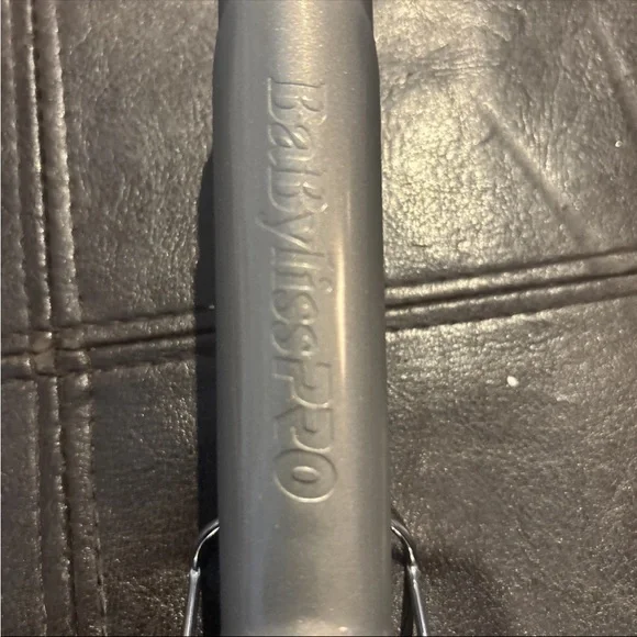 Blue and Gray Curling Iron - Picture 2 of 6